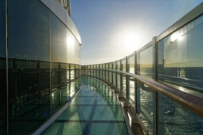 Promenade, Deck 8