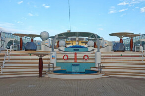 Pooldeck