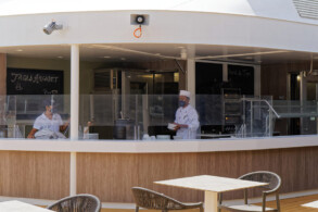 Pool-Restaurant