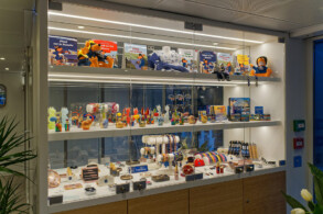 Shop