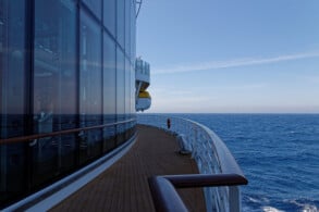 Promenade Lanai-Deck