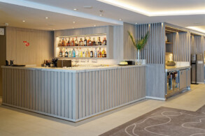 Retreat Lounge