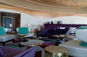 Suite Lounge