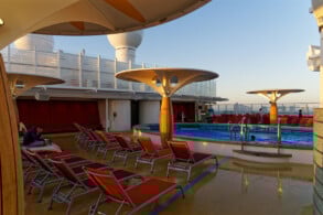 Pool- und Sonnendeck 18