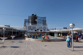 Sea View Pool