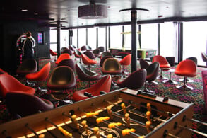 Entourage Teen Lounge