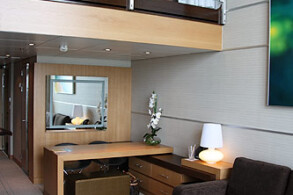Crown Loft Suite CL 1702