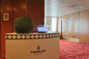 Foyer Bar
