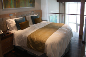 Crown Loft Suite CL 1702