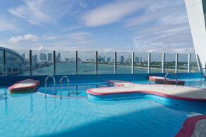 Surfside, Water's Edge Pool