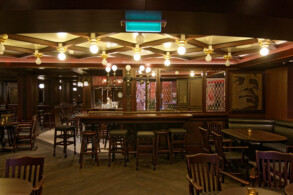 Michael's Genuine Pub