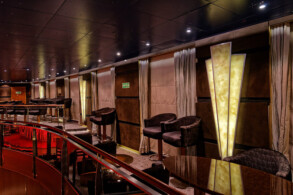 Seven Seas Lounge
