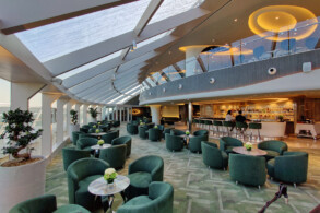 Top Sail Lounge