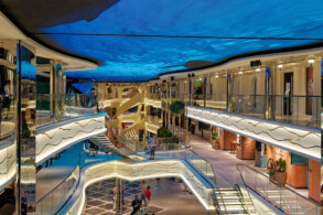 World Galleria