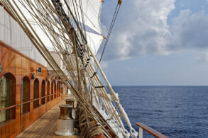 Promenade, Deck 4