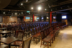 Headliner Comedy Club