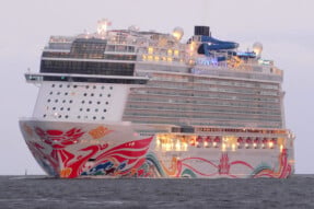 Norwegian Joy *
