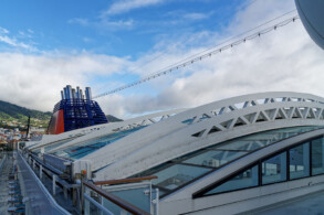 Glasdach, Blick von Deck 10