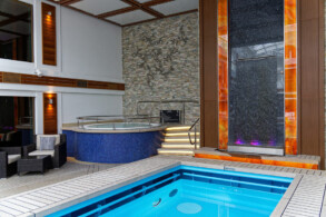 Haven Courtyard und Pool