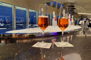 Champagne Bar, Atrium