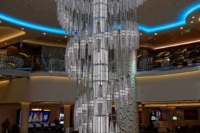 norwegian-getaway-atrium-hinten-3753