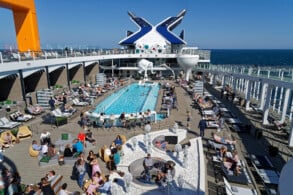 Pooldeck