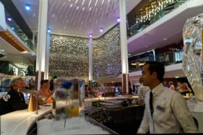 Grand Plaza und Martini Bar