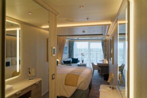 Deluxe Veranda Suite 8018