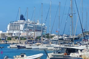Norwegian Jade in Mykonos