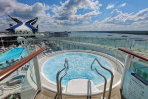 Pooldeck