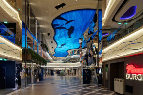 World Galleria