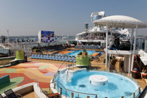 Pooldeck