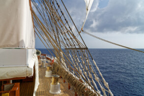 Promenade, Deck 4