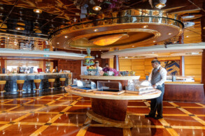 Top Sail Lounge