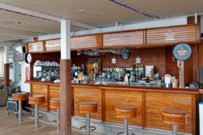 Thalassa Bar, Deck 5 hinten