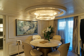 Master Suite 966