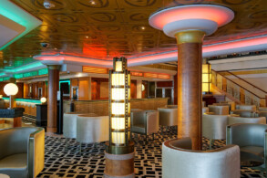 Magnums Champagne & Wine Bar