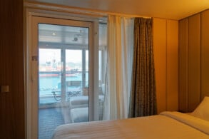 9092 - TP - Terrace by the Sea