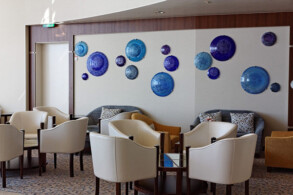 Pinnacle Lounge