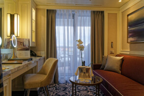 Deluxe Veranda Suite 670