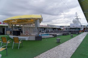 Pooldeck