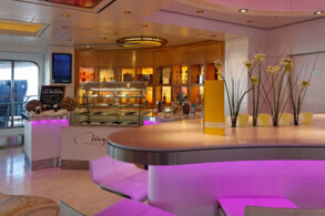 TUI Bar