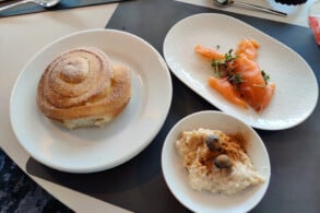 Zimtschnecke, Räucherlachs, Porridge