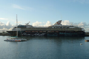 Mein Schiff 1