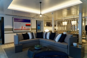 Penthouse Suite, 12110