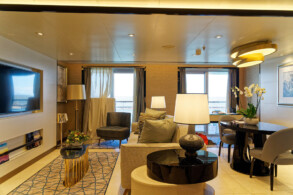 Splendor Suite 919