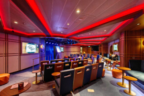 Triton Lounge