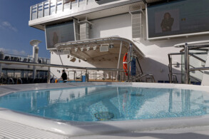 Pooldeck
