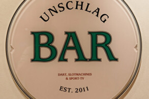 Unschlag Bar