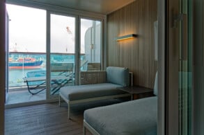 9092 - TP - Terrace by the Sea